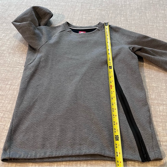 Nike Tech Fleece Sweatshirt - Picture 5 of 8